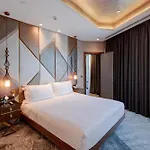 Doubletree By Hilton - Piyalepasa 5* イスタンブール