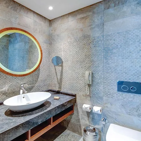 Hotel Doubletree By Hilton - Piyalepasa 5*