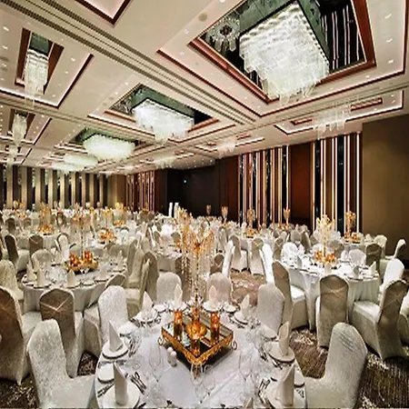 Doubletree By Hilton - Piyalepasa Hotel Estambul