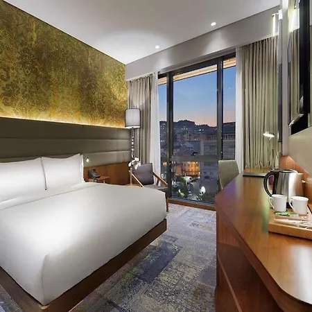 Doubletree By Hilton - Piyalepasa Hotel