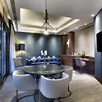 Doubletree By Hilton - Piyalepasa Отель Стамбул
