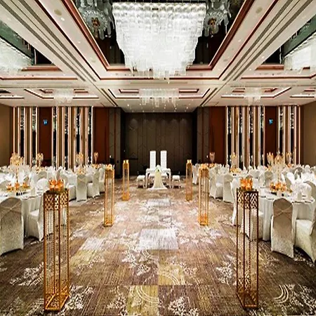 호텔 Doubletree By Hilton - Piyalepasa