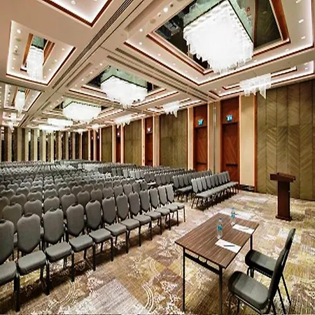 Doubletree By Hilton - Piyalepasa 5* Istanbulská provincie