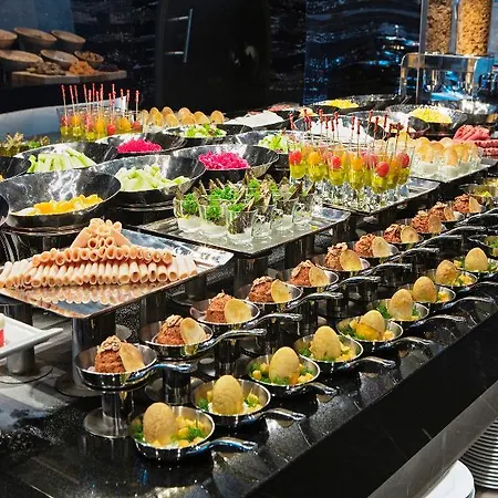 Doubletree By Hilton - Piyalepasa Hotel Estambul