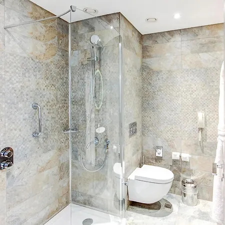 Doubletree By Hilton - Piyalepasa 5*