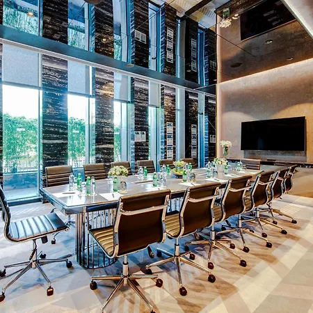 Hotel Doubletree By Hilton - Piyalepasa