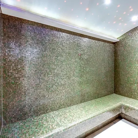 فندق دبل تري باي هيلتون إسطنبول - بيالاباشا 5*