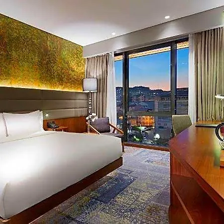 Doubletree By Hilton - Piyalepasa Hotel