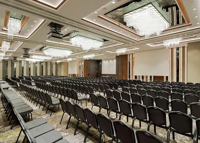 Doubletree By Hilton - Piyalepasa Стамбул