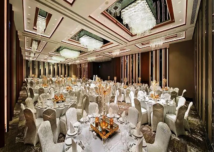 Doubletree By Hilton - Piyalepasa Отель Стамбул