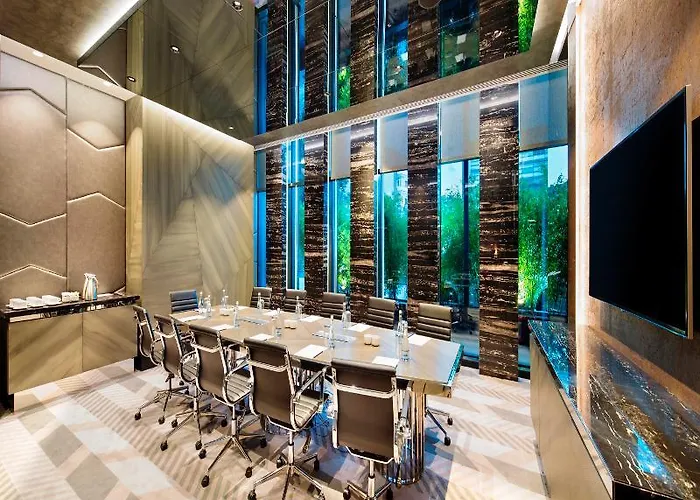 Doubletree By Hilton - Piyalepasa Отель Стамбул