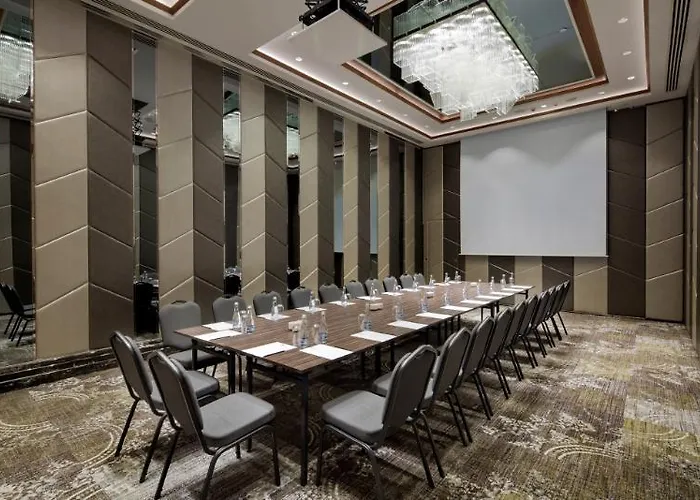 Doubletree By Hilton - Piyalepasa 5* Стамбул