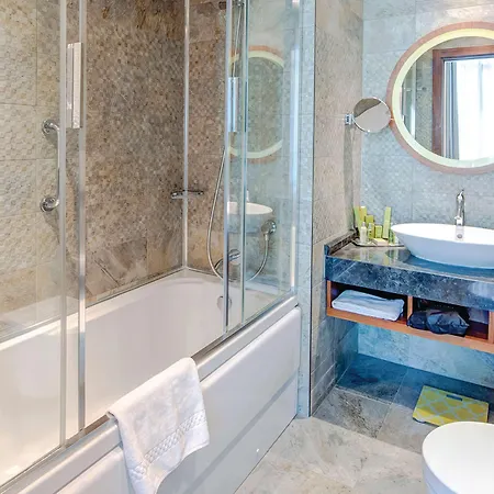 Szálloda Doubletree By Hilton - Piyalepasa Isztambul