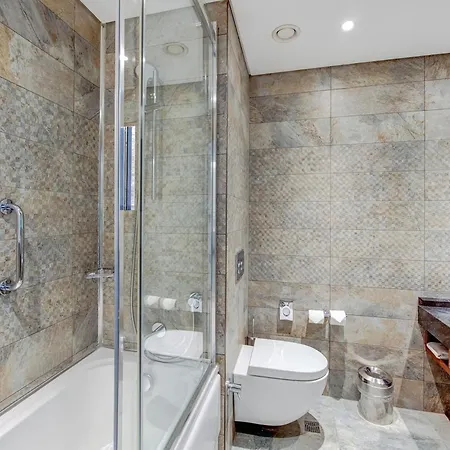 Doubletree By Hilton - Piyalepasa Hotel 5*