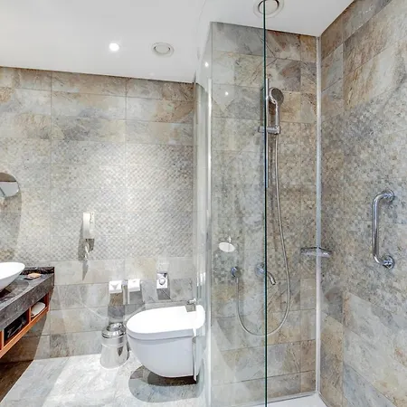 Hotel Doubletree By Hilton - Piyalepasa Istanbul