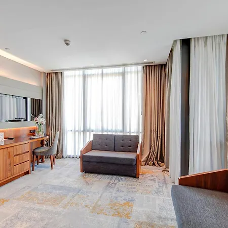 Doubletree By Hilton - Piyalepasa Hotel Istanbul